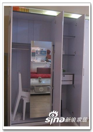 衣柜内部结构(新浪家居摄)-全友家私整套卧室衣柜评测